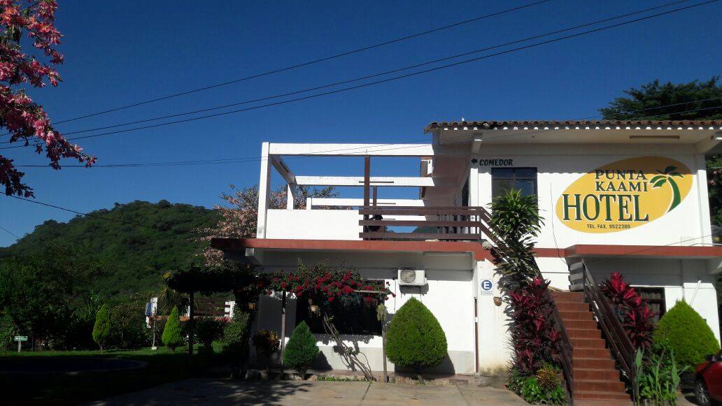 Hotel Punta Kaami Camiri